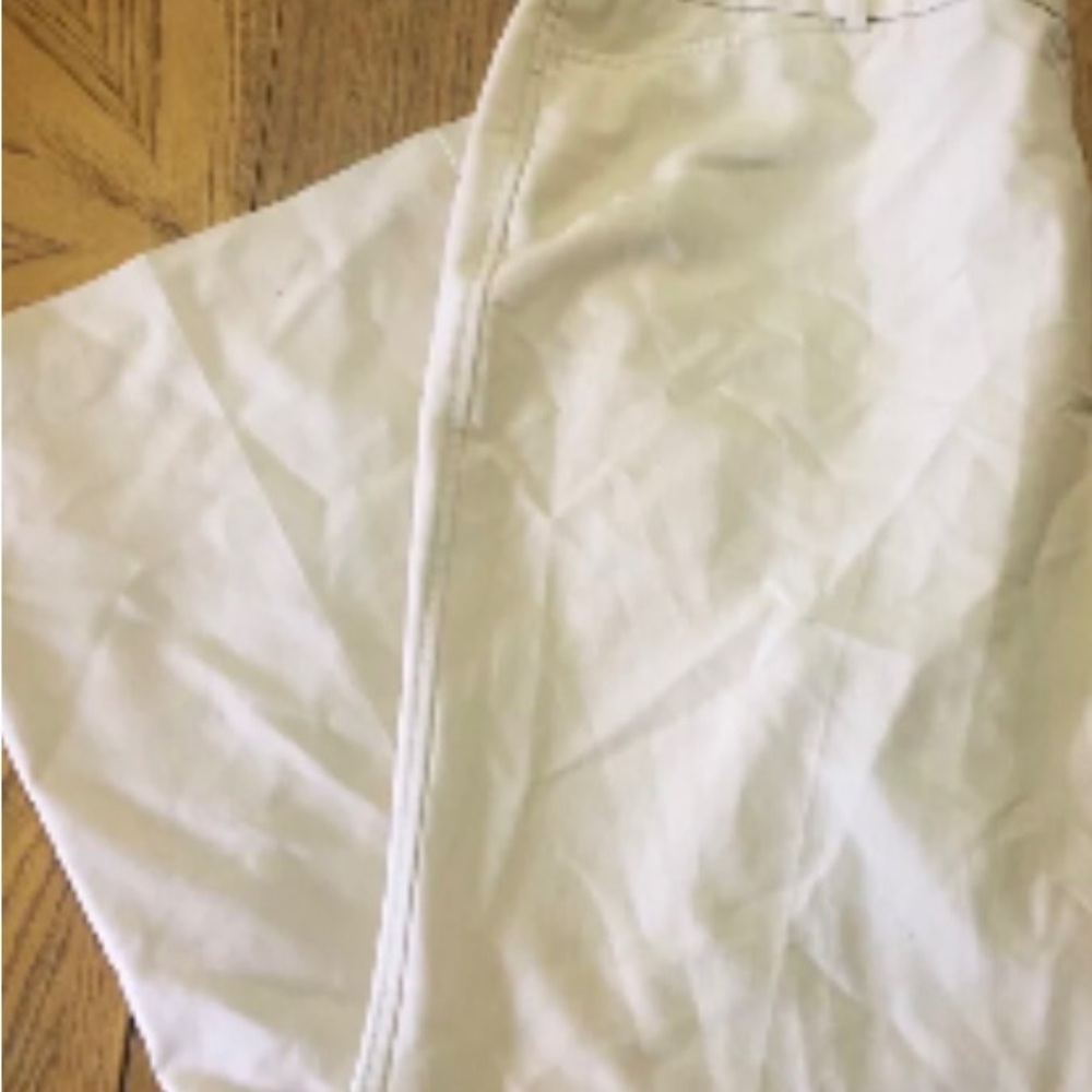 George 
Women’s
 White Pants
 Size 18 
Excellent Condition